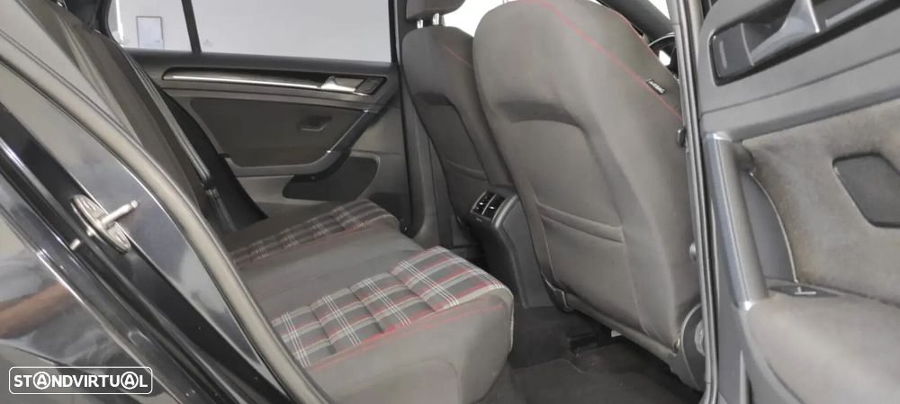 VW Golf - 20
