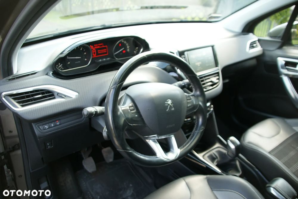 Peugeot 2008 1.6 BlueHDi Allure - 15
