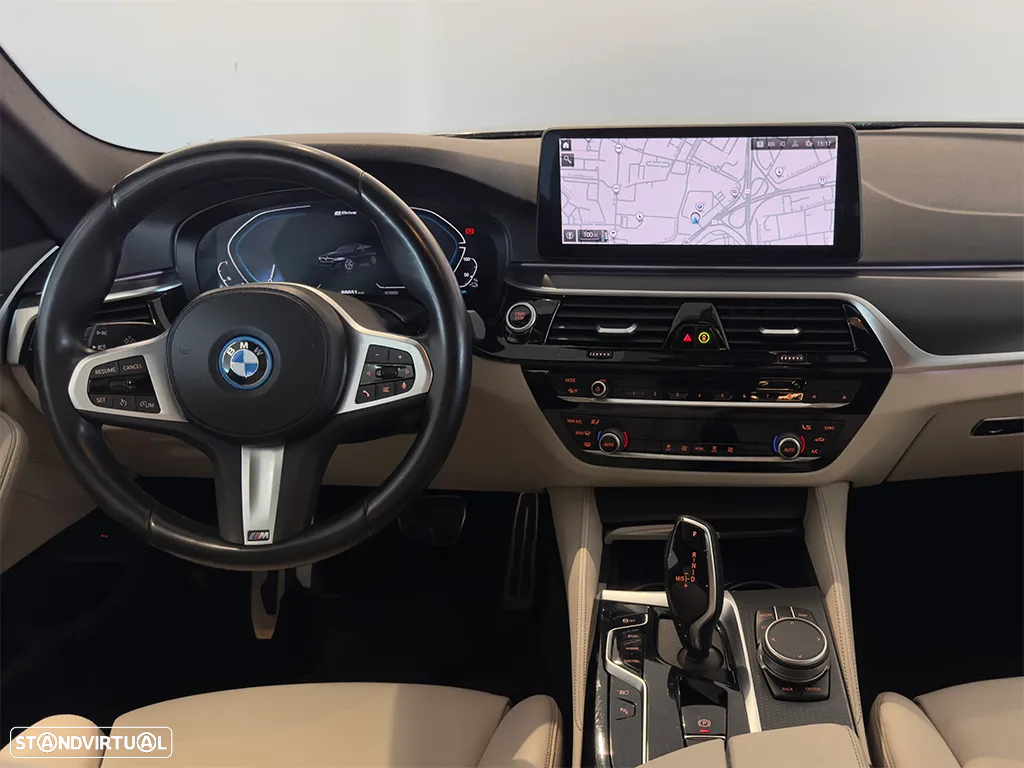BMW 530 e Pack Desportivo M - 7