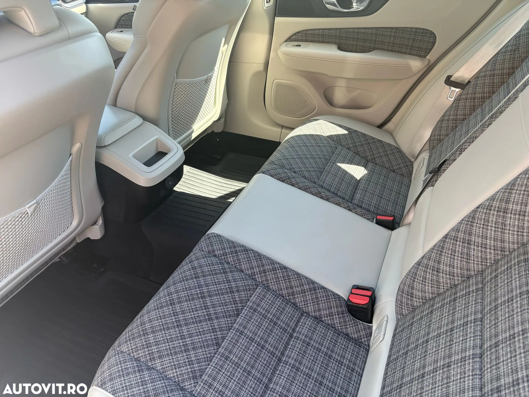 Volvo V60 D4 Momentum - 7