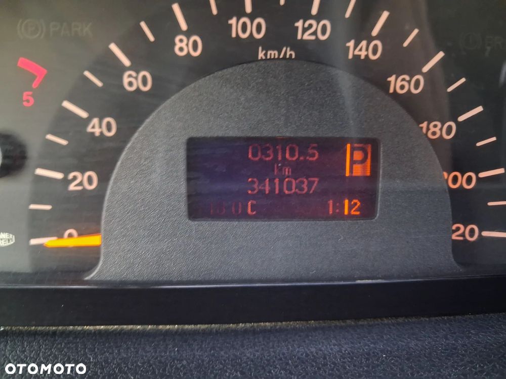 Mercedes-Benz Vito - 15