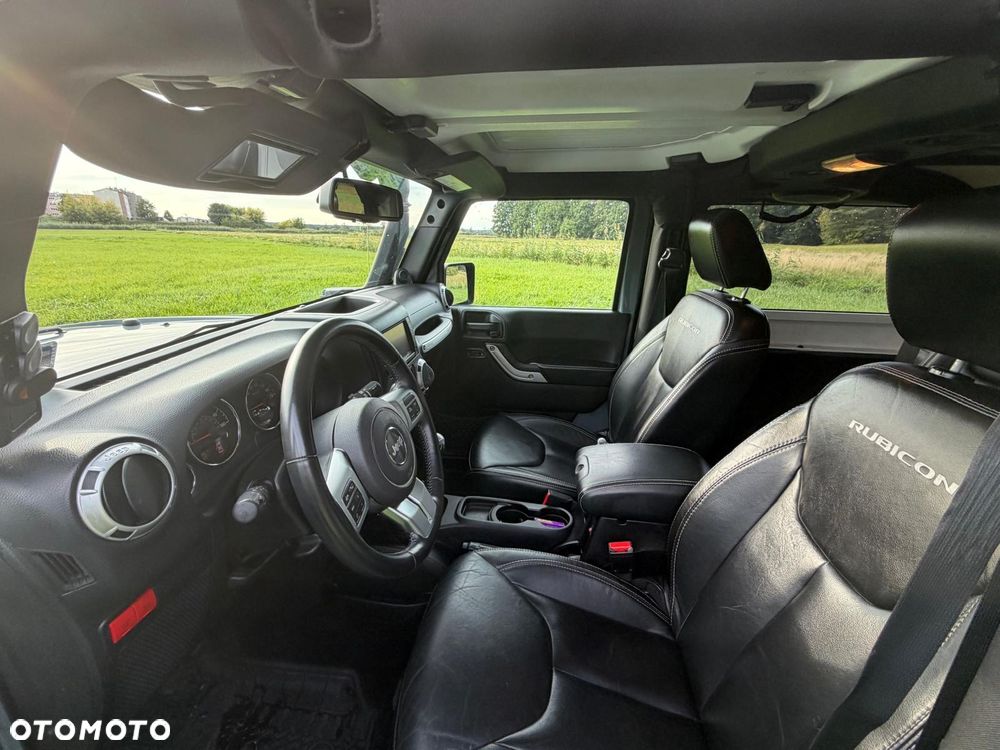 Jeep Wrangler - 10
