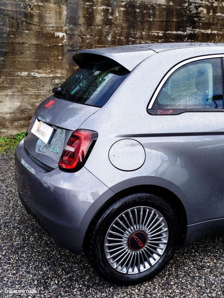 Fiat 500e 23,8kWh Red - 10