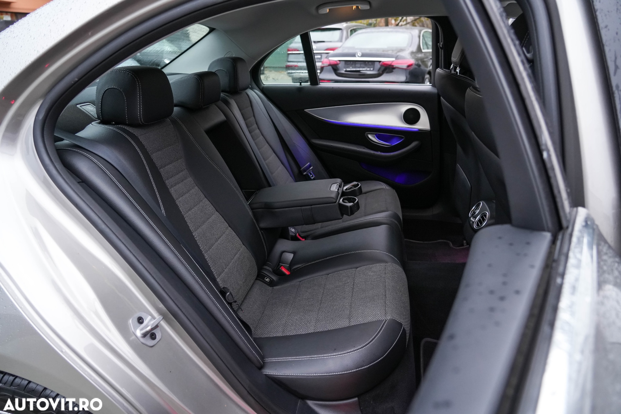 Mercedes-Benz E 300e 9G-TRONIC - 25