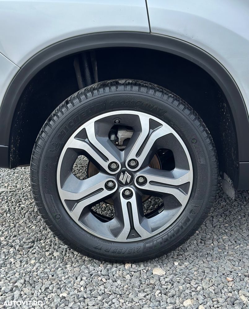 Suzuki Vitara 1.6 DDIS (4x4) Allgrip Comfort+ - 29