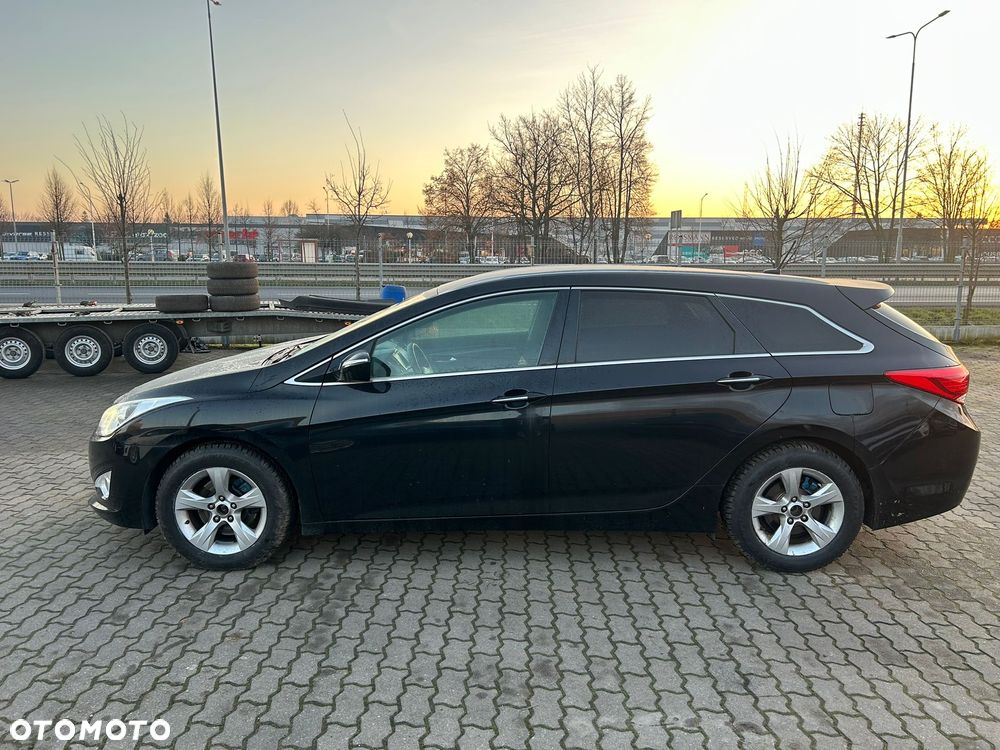 Hyundai i40 Kombi blue 1.6 CRDi Space - 15