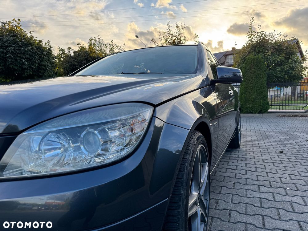 Mercedes-Benz Klasa C 200 CDI Elegance - 16