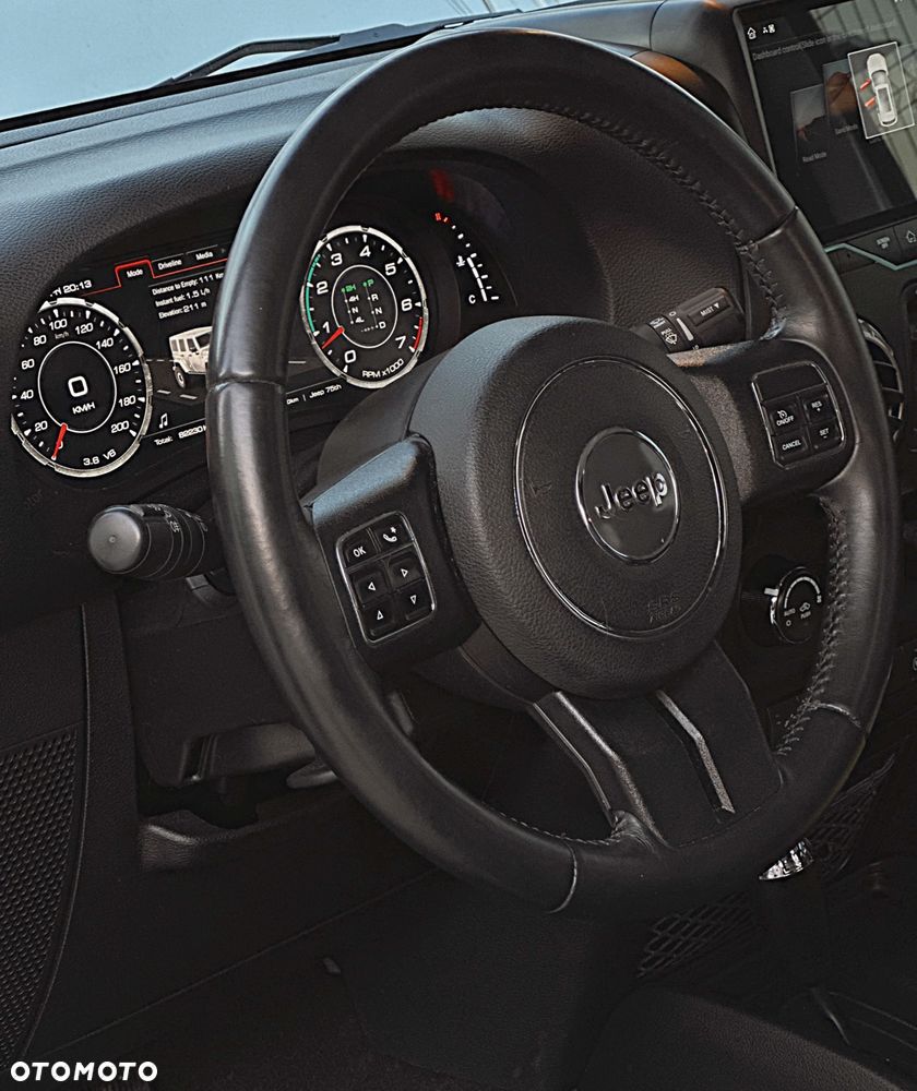 Jeep Wrangler 3.6 Unlim 75th Anniv - 13