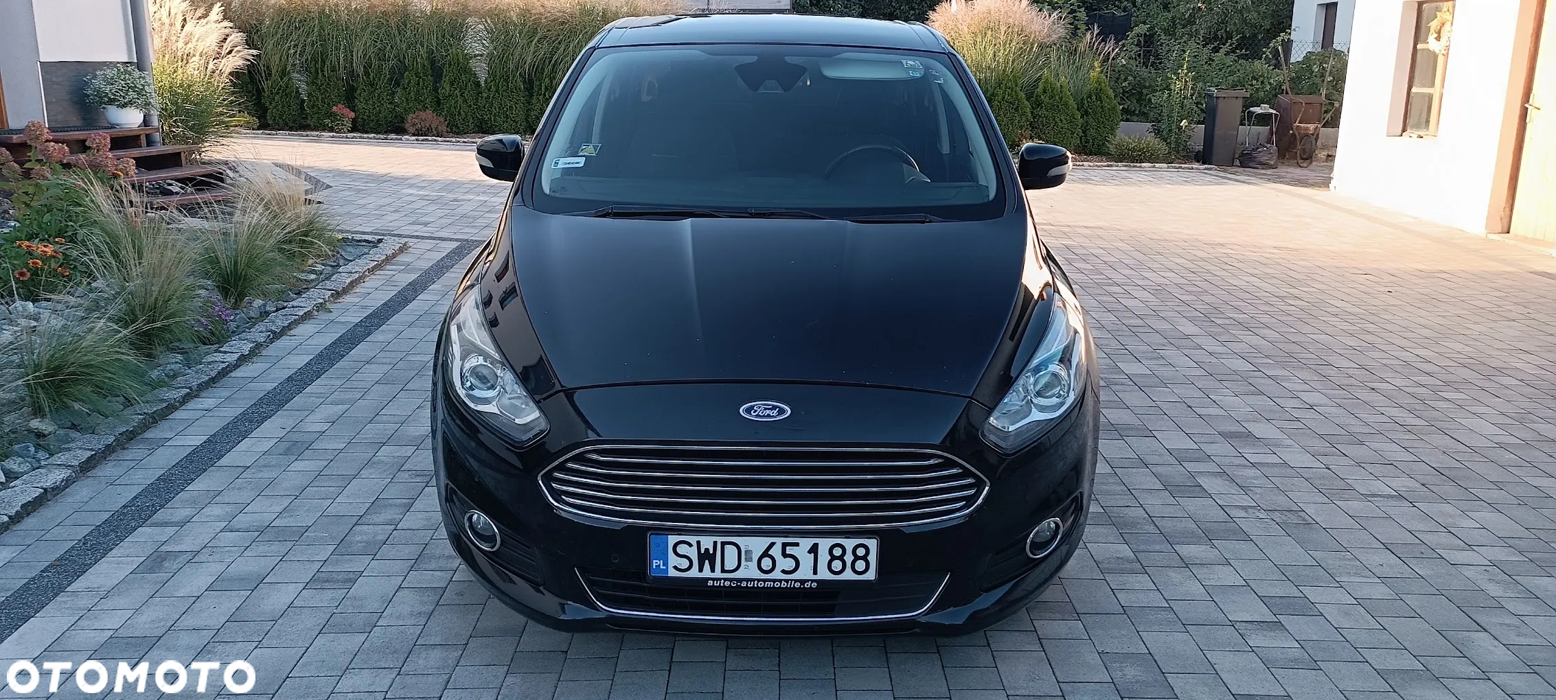 Ford S-Max 2.0 TDCi Titanium PowerShift - 7
