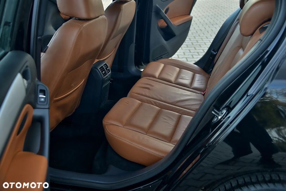 Volkswagen Golf 1.4 TSI Highline - 24