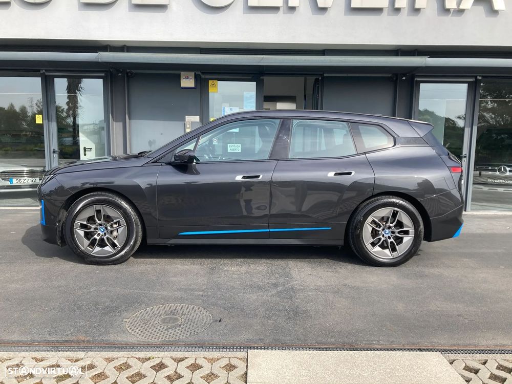 BMW iX — fotografia 5