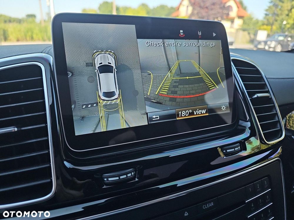 Mercedes-Benz GLE - 24