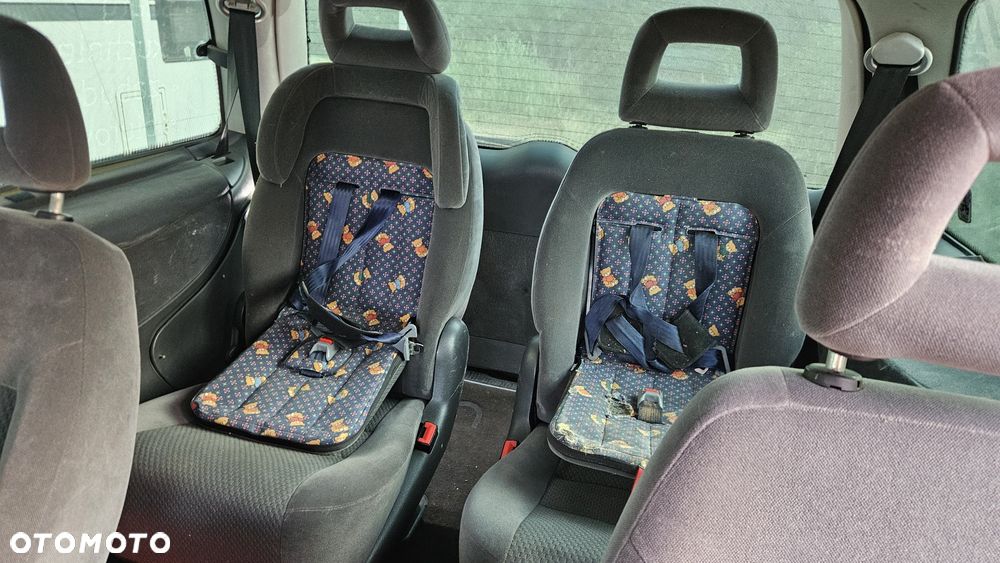 Ford Galaxy - 6