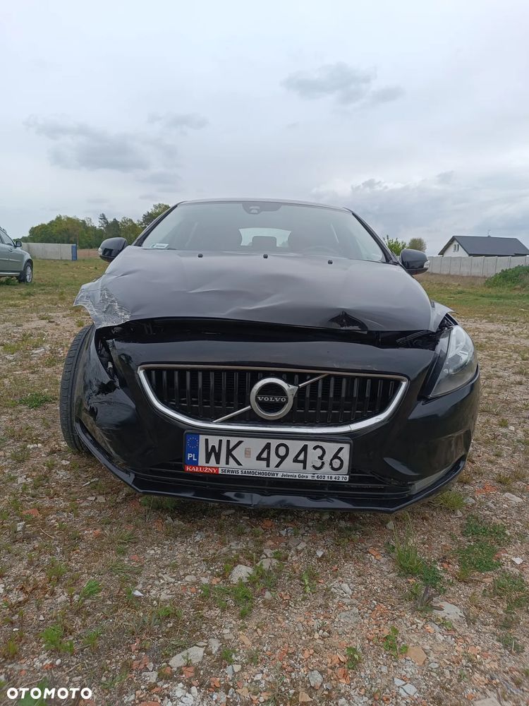 AUTO NA CZĘŚCI -VOLVO V40 NA CZĘŚCI ĆWIARTKA BŁOTNIK POSZYCIE KLAPA ZDERZAK LAKIER 717-46 Dostawa GWARANCJA !!! Ćwiartka Drzwi Podłużnica Wanna Cały na części GWARANCJA !!! Przód Tył Zestaw Komplet Drzwi Klapa Zderzak Błotnik Maska Grill Atrapa Szyba Pas Lampa Lusterko Boczki Fotel Kanapa Kokpit Deska Rozdzielcza Przełącznik Włącznik Sterownik Przewody Wiązka Instalacja Moduł Komputer Czujnik Listwa Pompa Alternator Wtryski Głowica Rozrusznik Kompresor Sprzęgło Dwumas Silnik Skrzynia ABS Klimatyzacji Paliwa Wspomagania Kolektor Turbina Przepustnica Zawór Chłodnica Koło Hak Belka Sanki Zawieszenie Mcpherson Półoś Amortyzator Wydech Tłumik Zacisk Most - 5