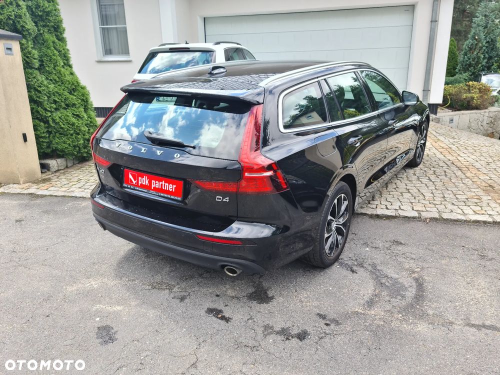 Volvo V60 D4 Drive-E Momentum - 22