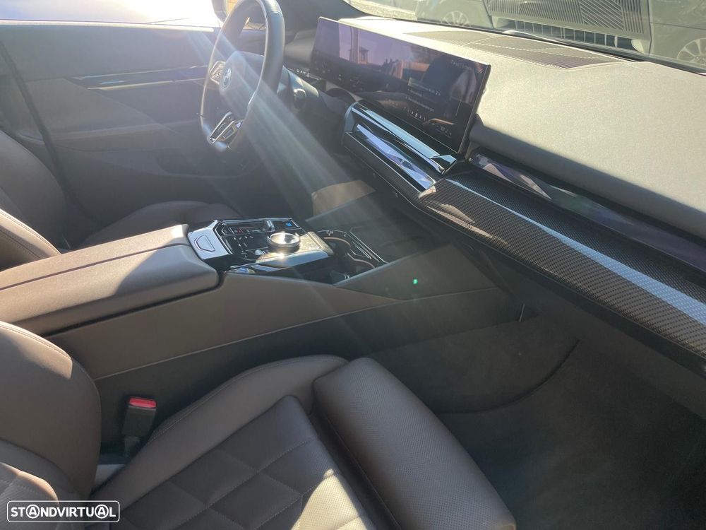 BMW i5 eDrive40 Pack Desportivo M Pro - 28