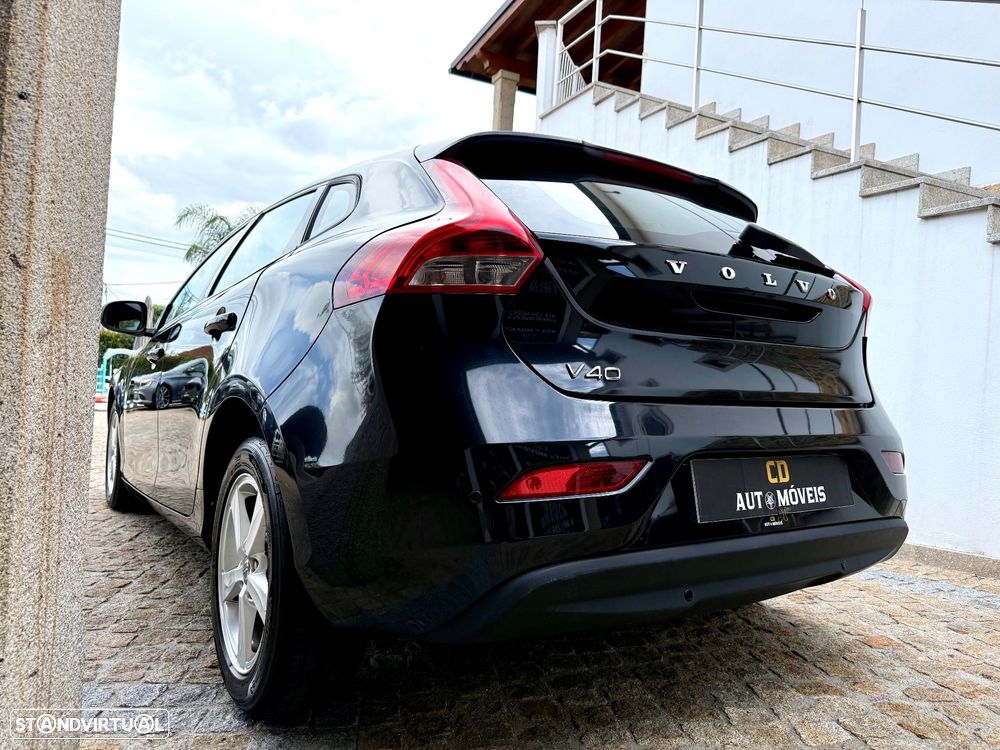 Volvo V40 D2 Kinetic - 21