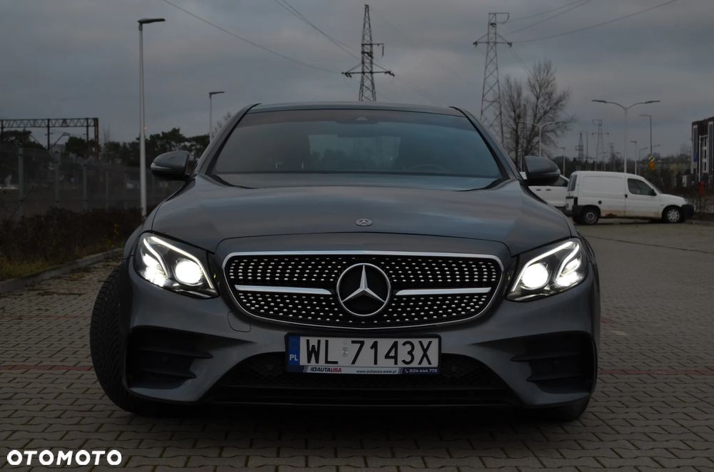 Mercedes-Benz Klasa E 300 9G-TRONIC AMG Line - 6