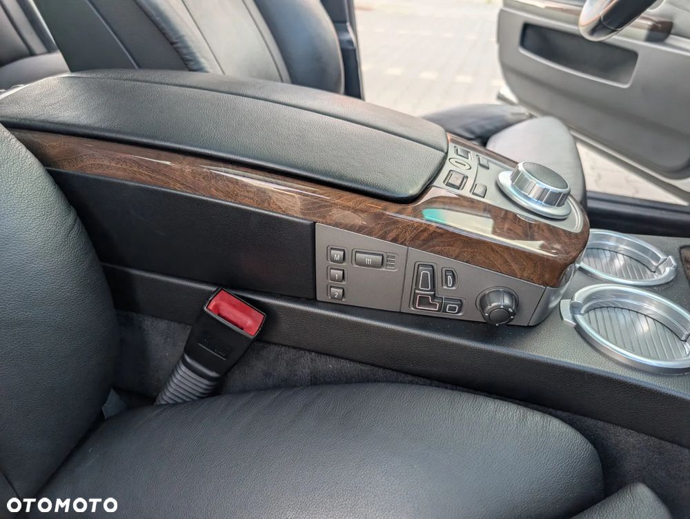BMW Seria 7 730d - 27