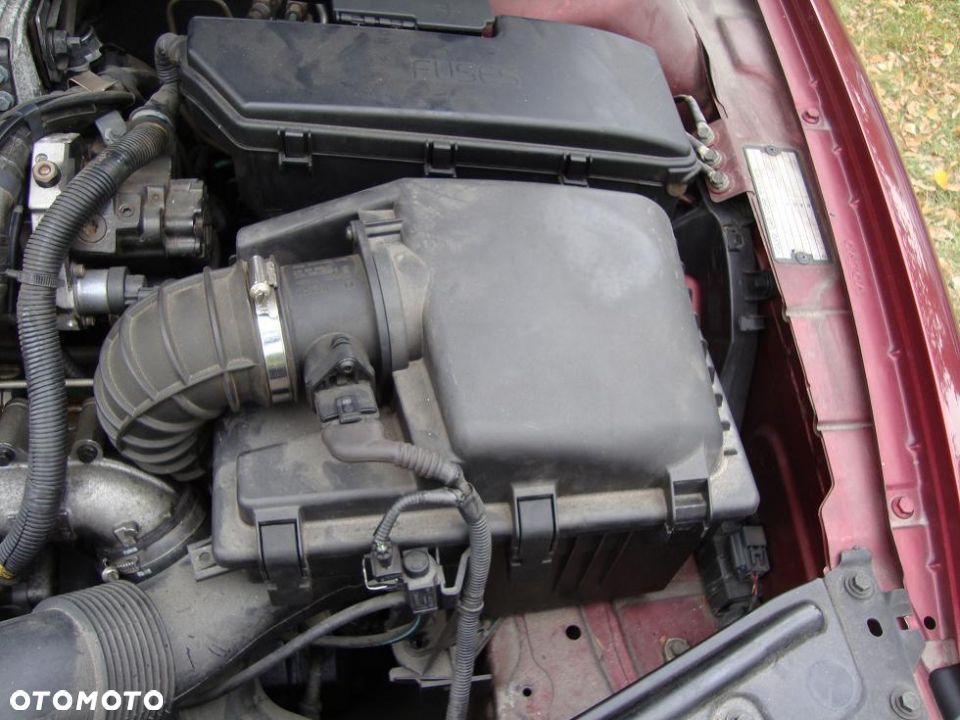 volvo s80 s60 2.4 d5 obudowa filtra powietrza - 1