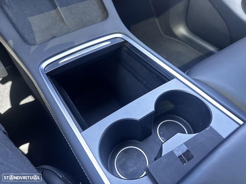 Tesla Model Y Long Range Tração Integral - 30