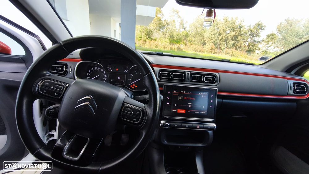 Citroën C3 1.2 PureTech Shine - 9