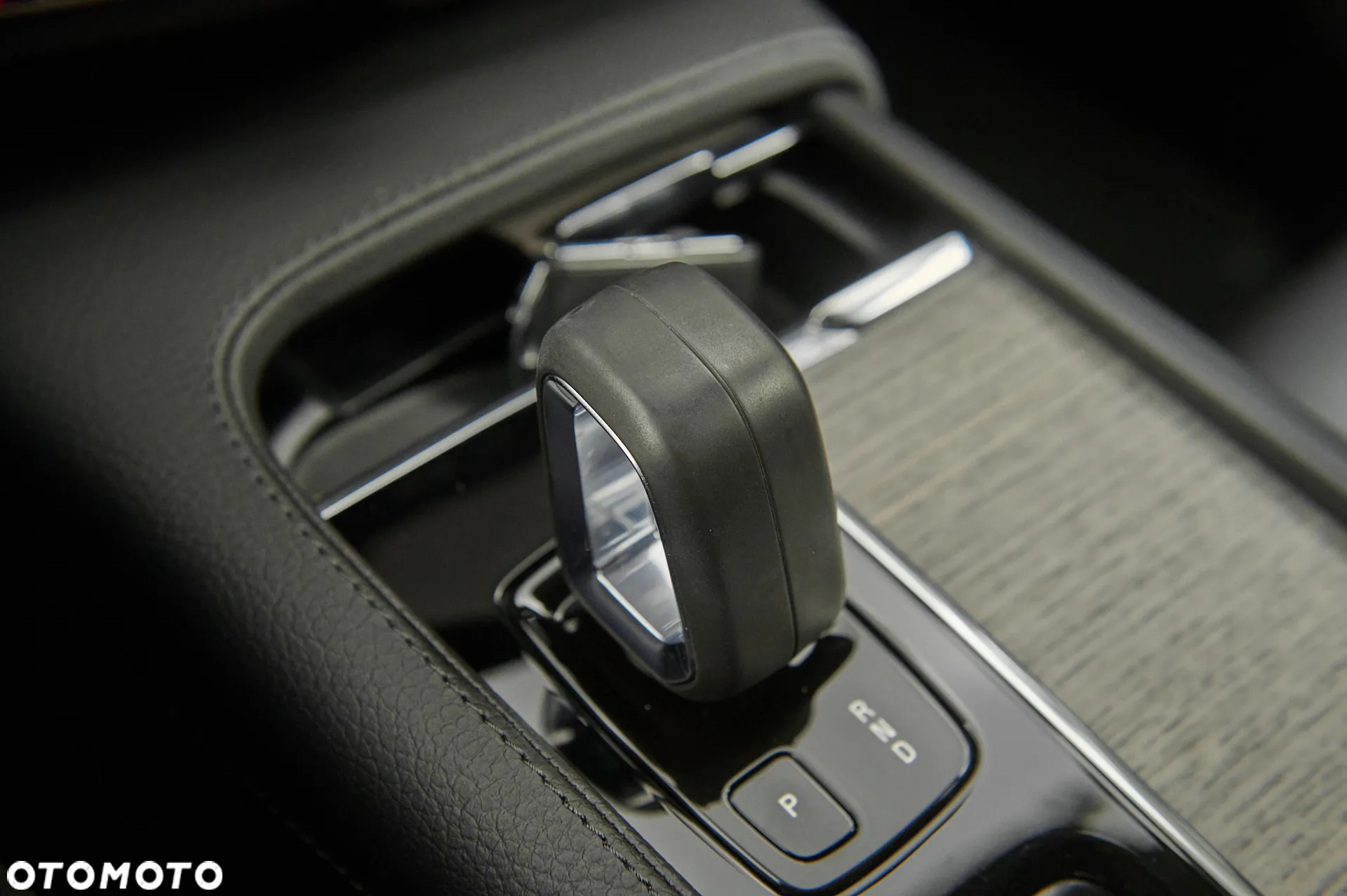 Volvo V90 Cross Country B4 D AWD Pro - 29