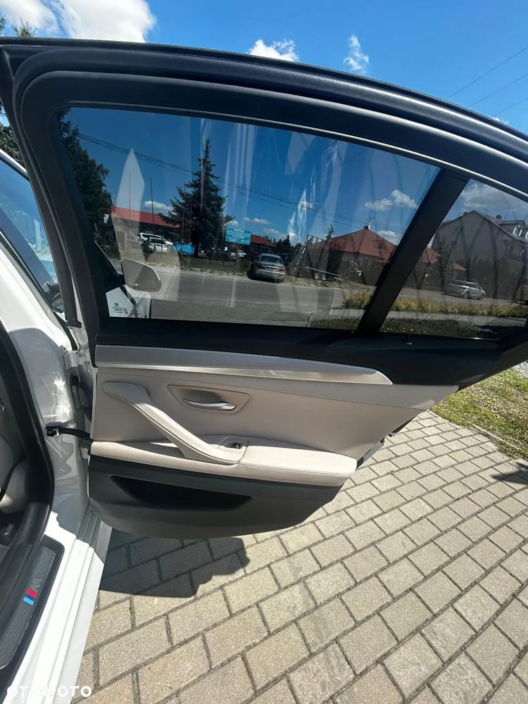 BMW Seria 5 535i Touring Sport-Aut Luxury Line - 14