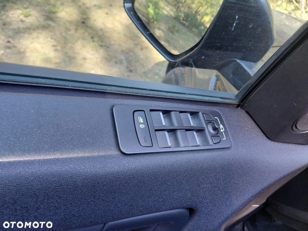 Land Rover Discovery Sport - 12