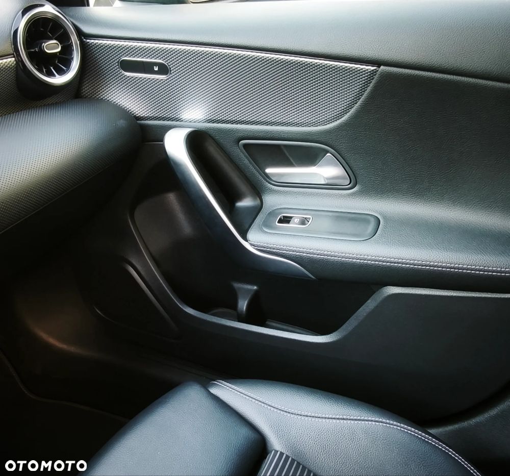 Mercedes-Benz Klasa A 180 7G-DCT - 10