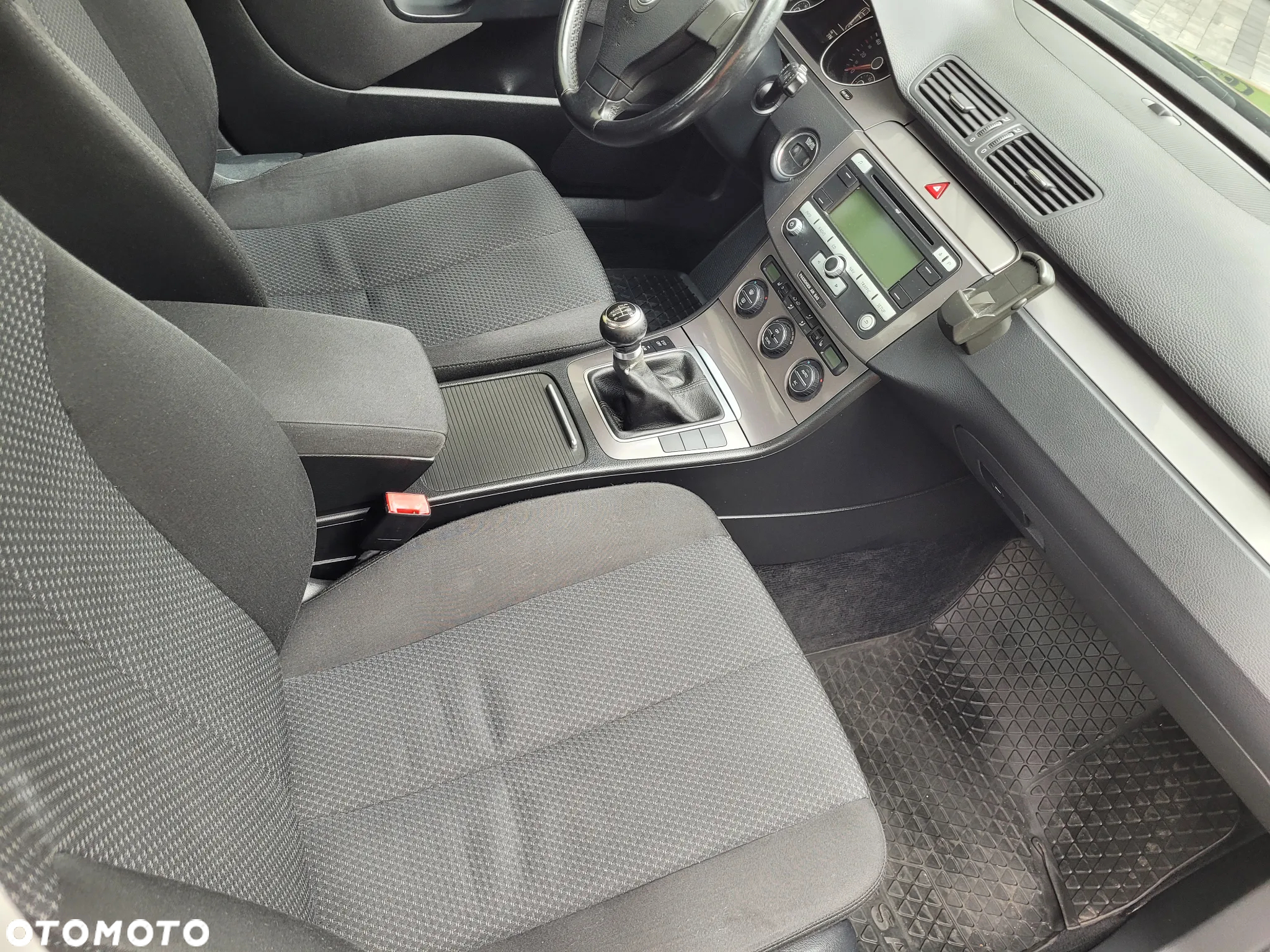 Volkswagen Passat 2.0 TDI DPF Trendline - 7