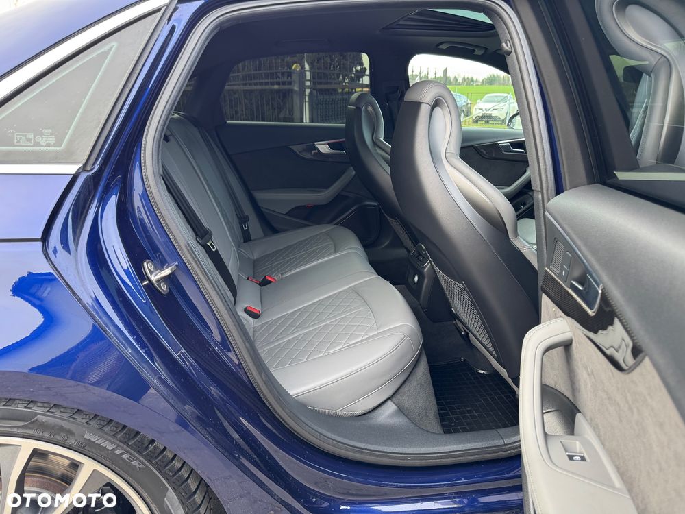 Audi S4 Limousine - 16