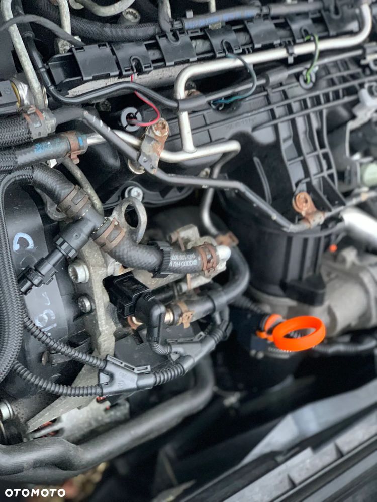 Volkswagen CADDY L1 1.6 TDI 102KM Boczne drzwi przesuwne, Tylne drzwi skrzydłowe, Homologacja cięż. VAT1, Duża ładowność 741kg, na resorach! (nie sprężyny!)  Hak 1500kg Opony Zimowe - 26