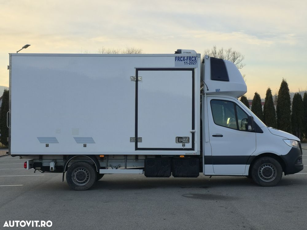 Mercedes-Benz Sprinter - 22