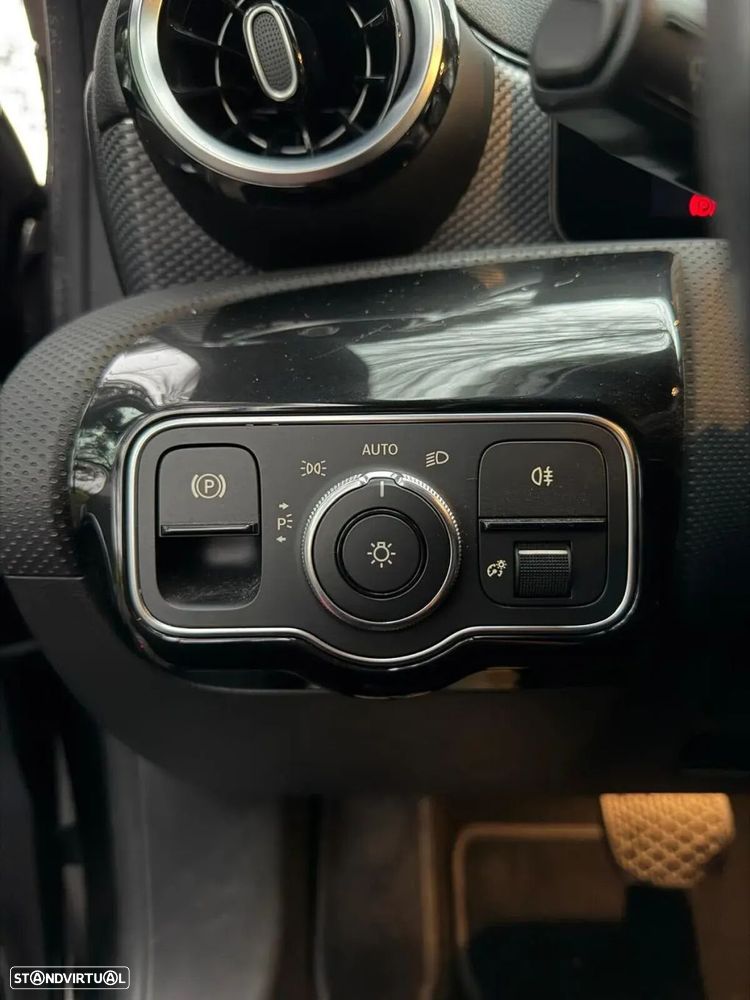 Mercedes-Benz A 180 Limousine - 16