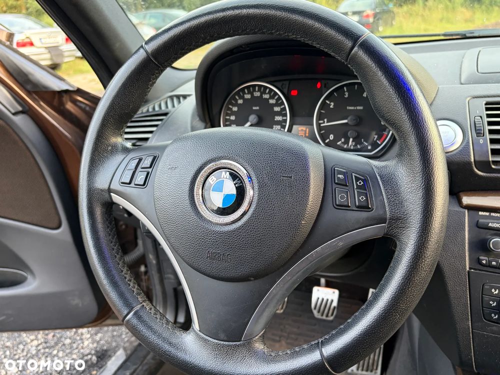 BMW Seria 1 116i - 15