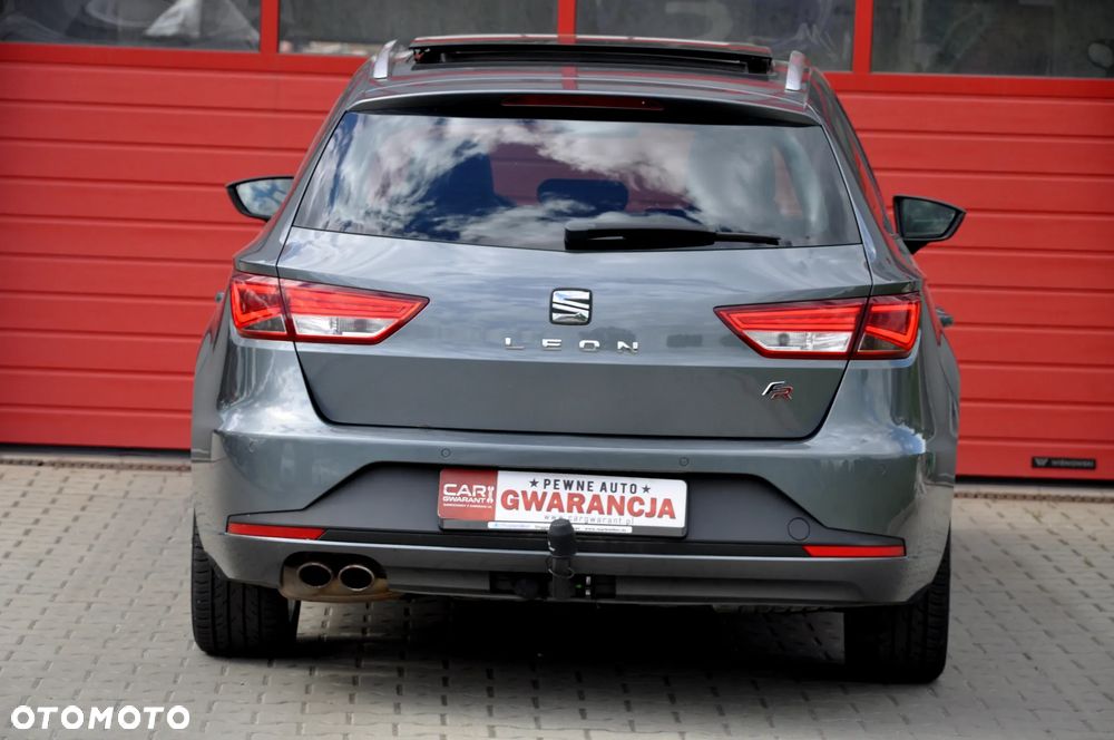 Seat Leon Sportstourer 2.0 TDI DPF DSG FR - 13