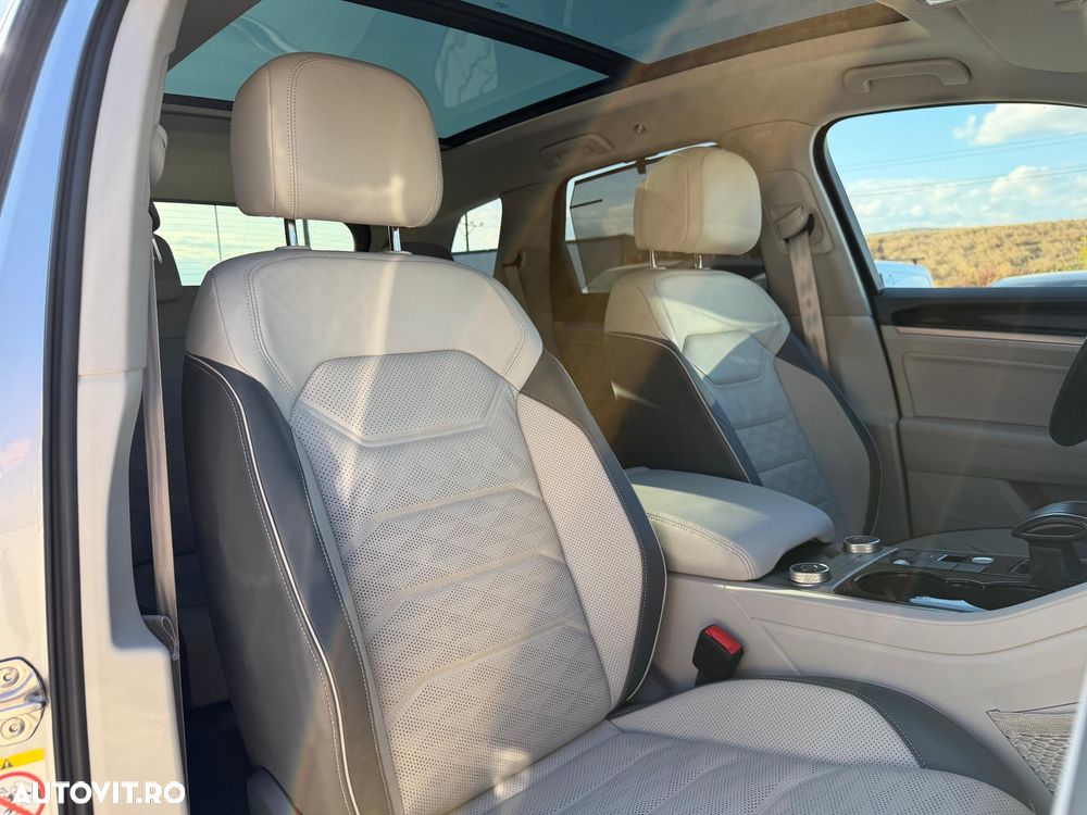 Volkswagen Touareg 3.0 V6 TDI 4Motion DPF Automatik Elegance - 20
