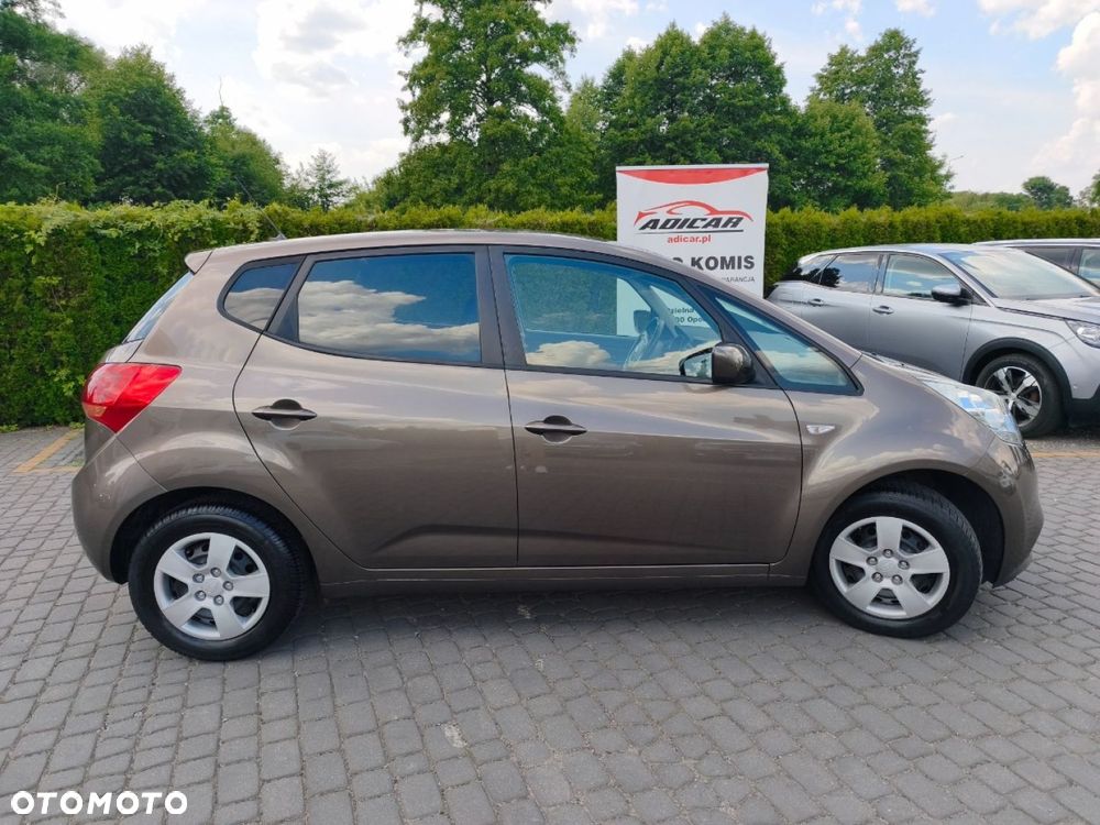 Kia Venga - 5