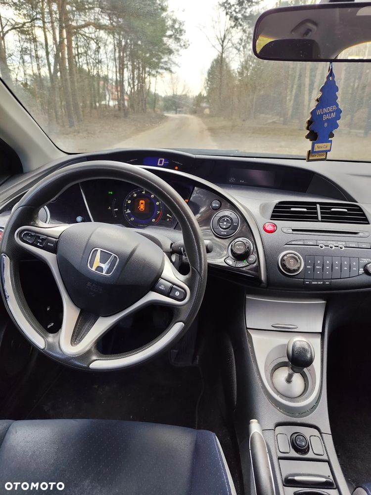 Honda Civic 1.8 Comfort - 21