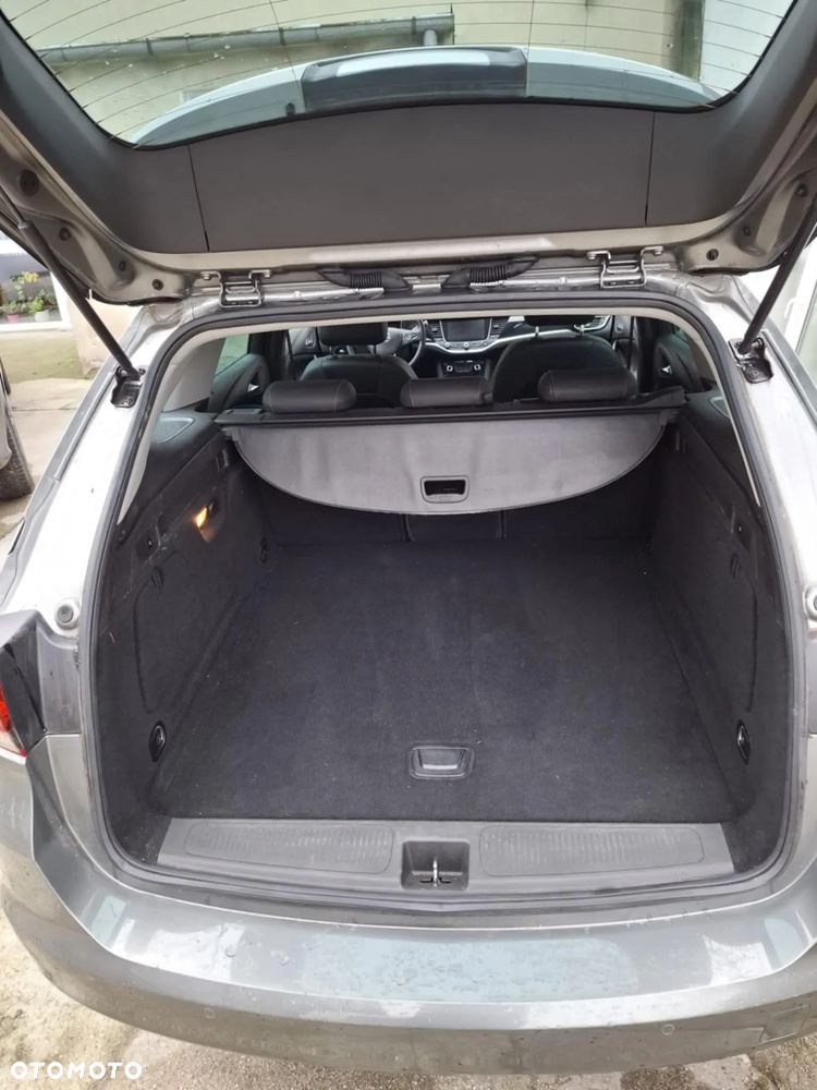 Opel Astra ver-1-6-d-cdti-start-stop-sports-tourer-dynamic - 11