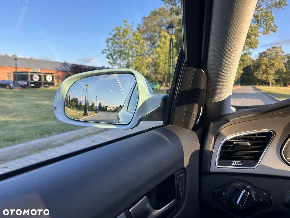 Audi A4 Avant 2.0 TDI - 24