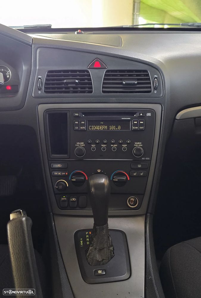 Volvo S60 2.4 D5 Nivel 3 Auto. - 16