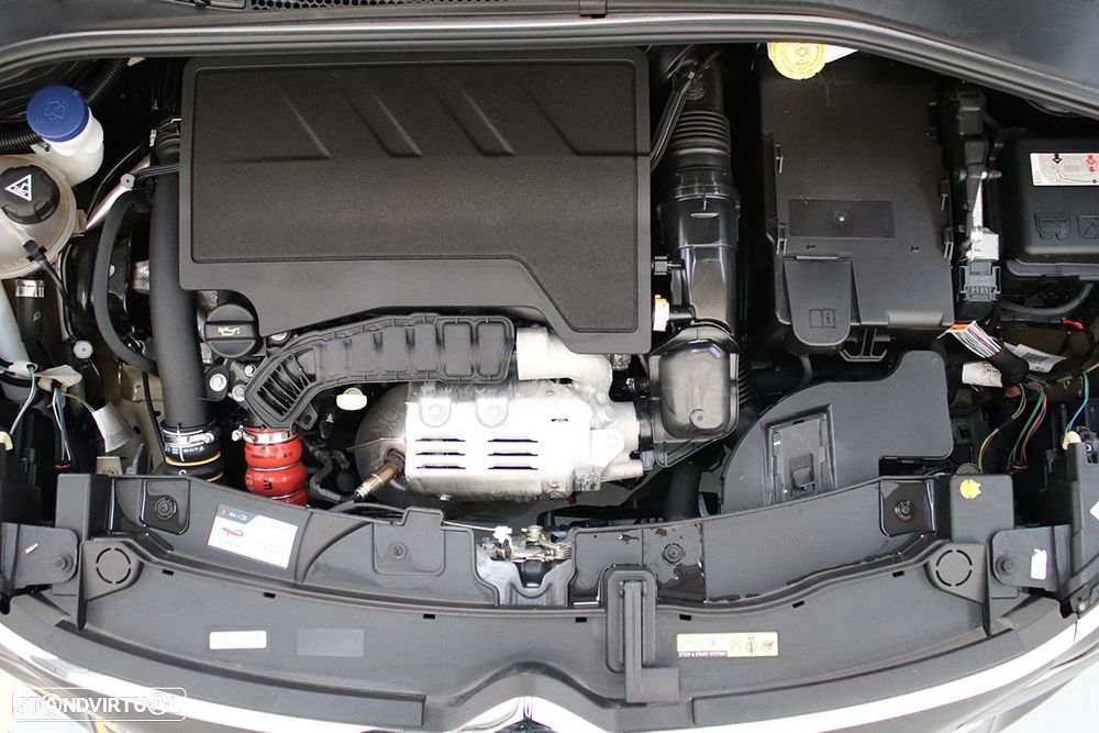 Citroën C3 1.2 PureTech Plus - 24