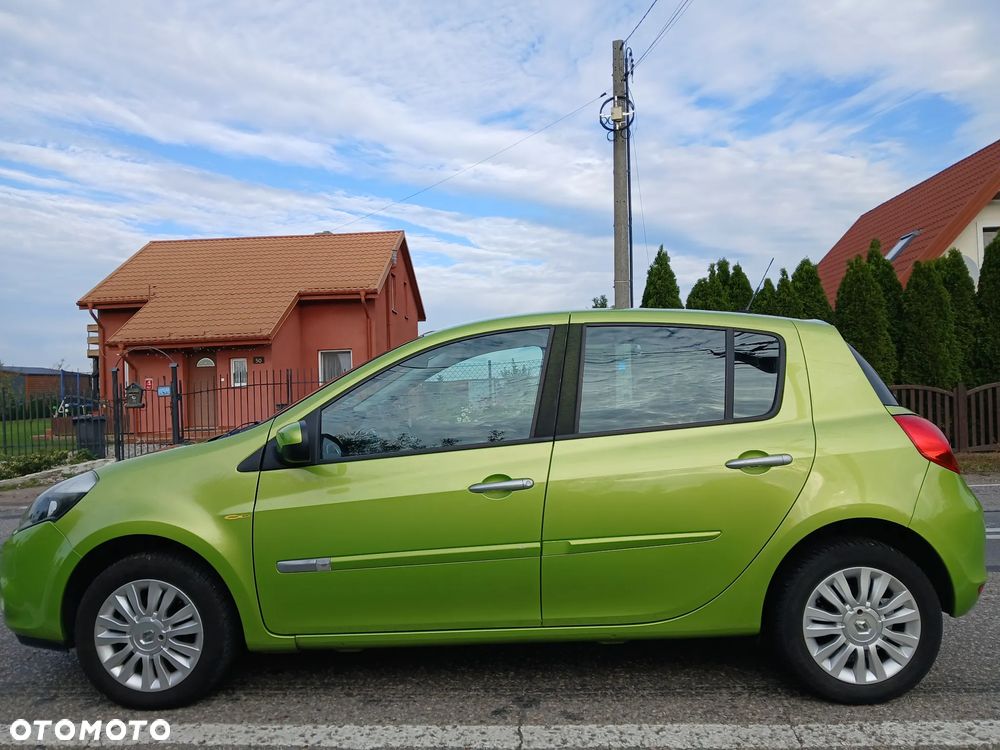 Renault Clio 1.2 16V 75 TomTom Edition - 8