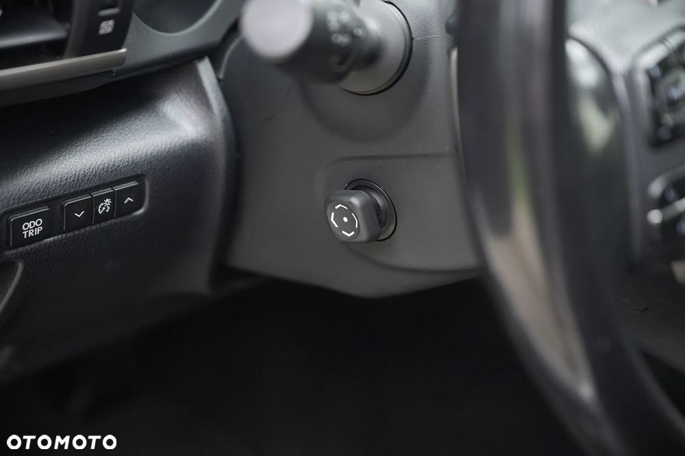 Lexus IS 200t / 300 F Sport - 33