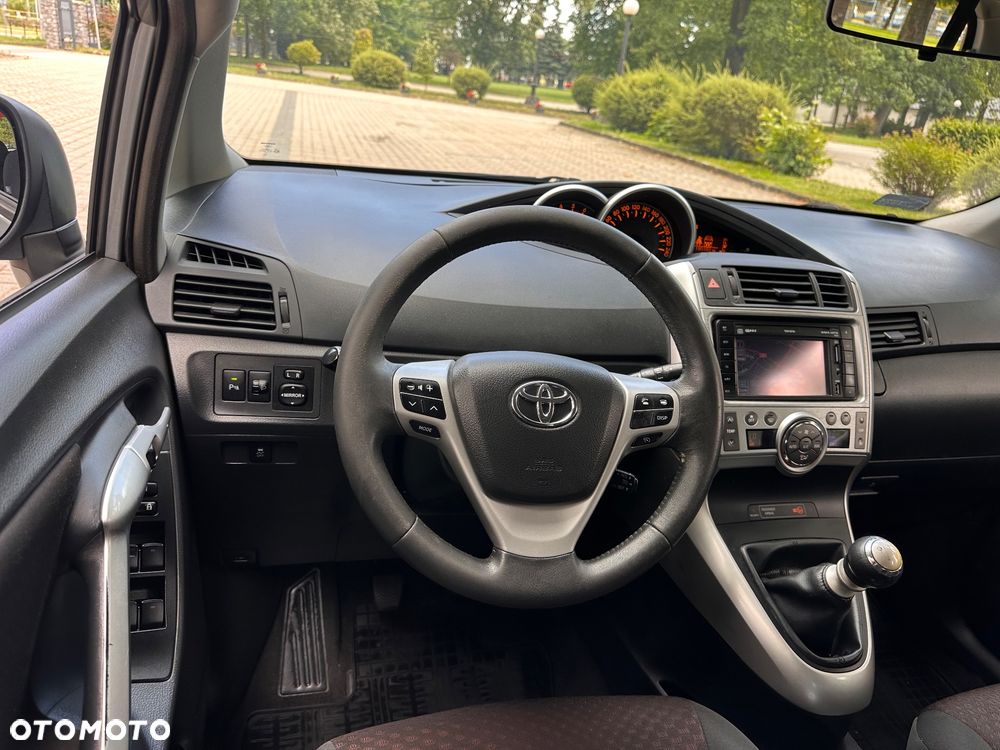 Toyota Verso 2.0 D-4D Executive - 10