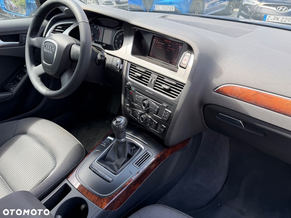 Audi A4 Limousine 1.8 TFSI Attraction - 40