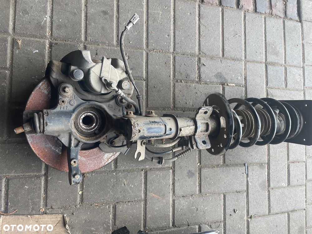 ZWROTNICA AMORTYZATOR LEWY PRAWY  CITROEN  JUMPY III PEUGEOT EXPERT III - 2