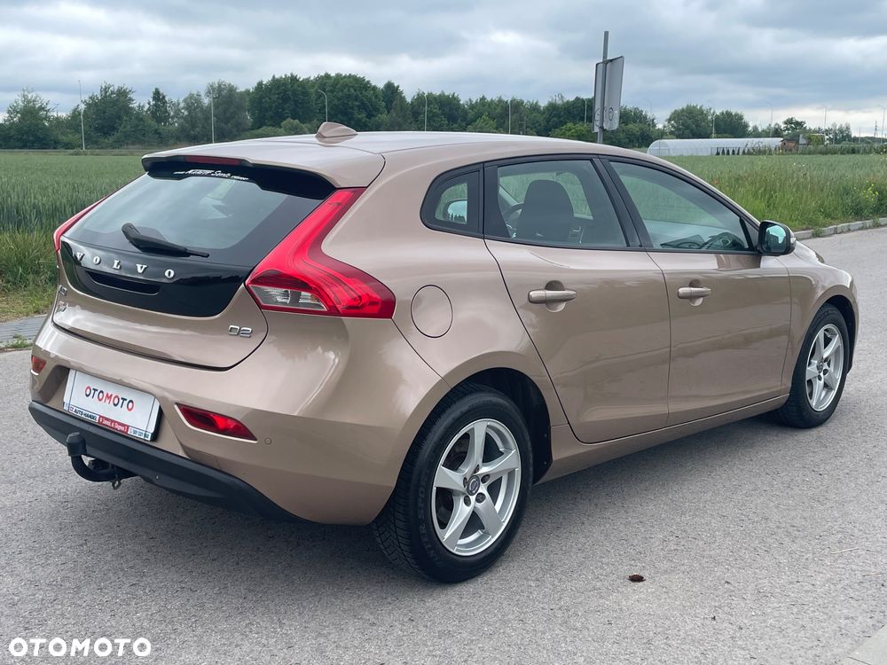 Volvo V40 D2 Momentum - 28